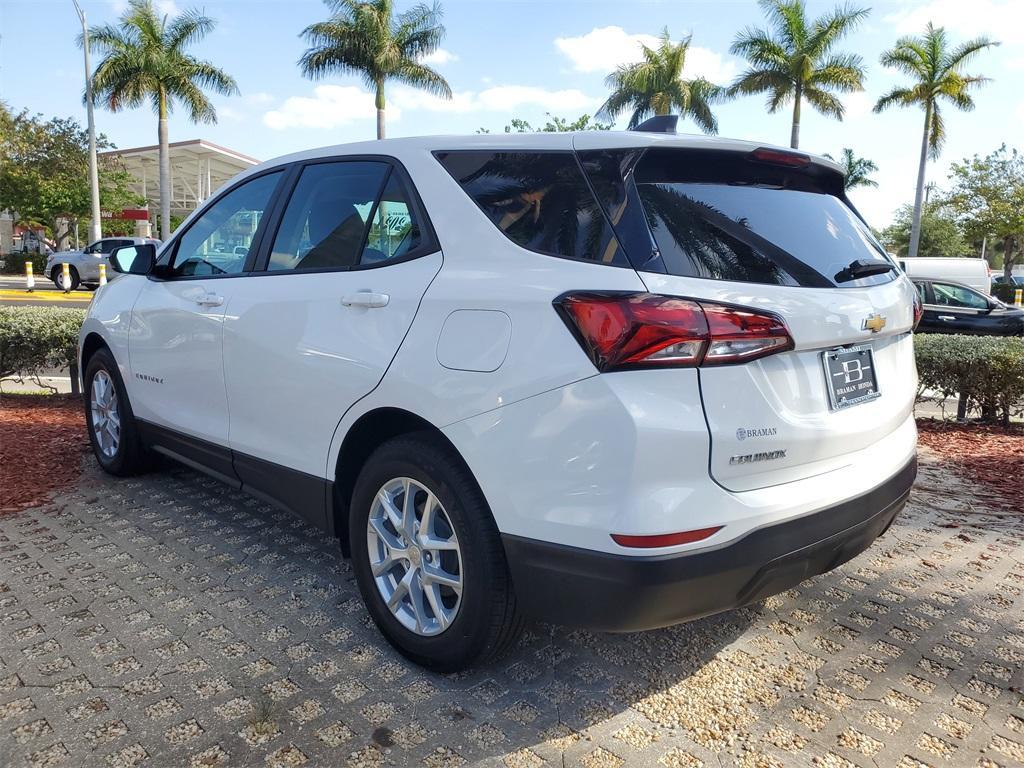 used 2024 Chevrolet Equinox car, priced at $22,995