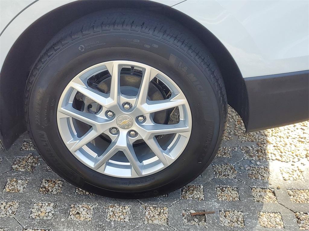 used 2024 Chevrolet Equinox car, priced at $22,995