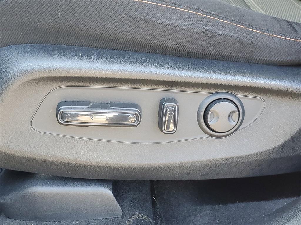 used 2023 Honda CR-V Hybrid car, priced at $29,993