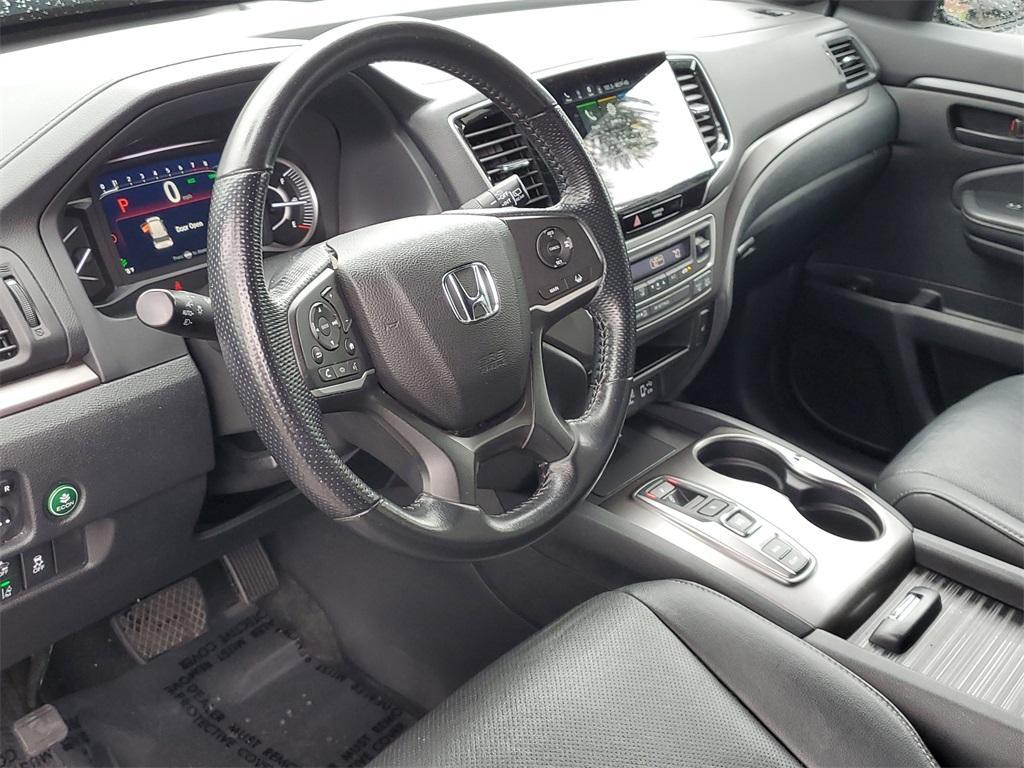 used 2022 Honda Passport car, priced at $28,634