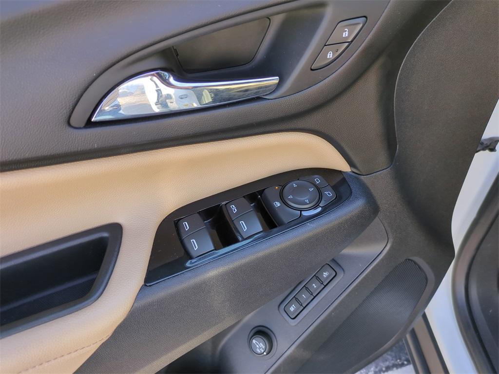 used 2023 Chevrolet Equinox car, priced at $25,527