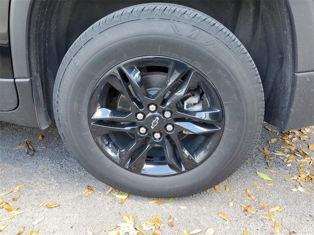 used 2022 Chevrolet Traverse car, priced at $24,722