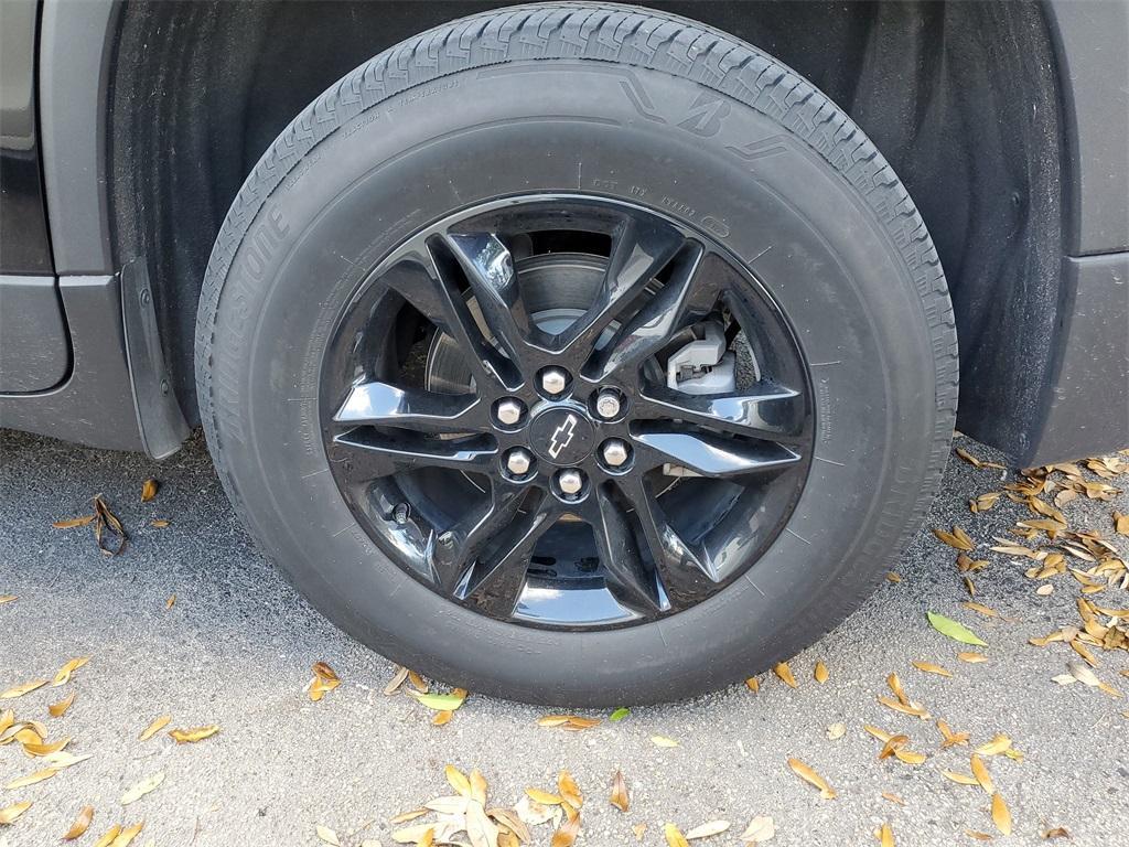 used 2022 Chevrolet Traverse car, priced at $24,722