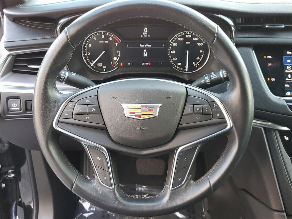 used 2023 Cadillac XT5 car, priced at $27,886