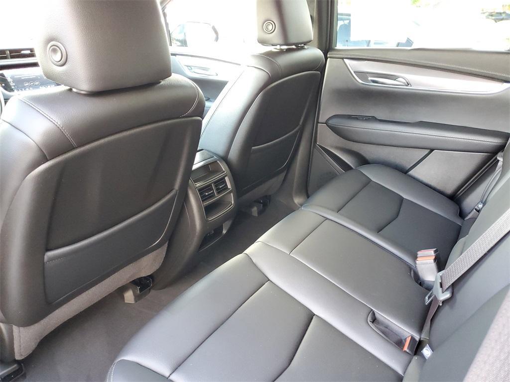 used 2023 Cadillac XT5 car, priced at $27,886