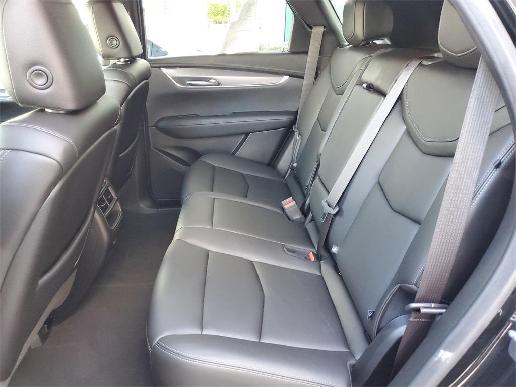 used 2023 Cadillac XT5 car, priced at $27,886