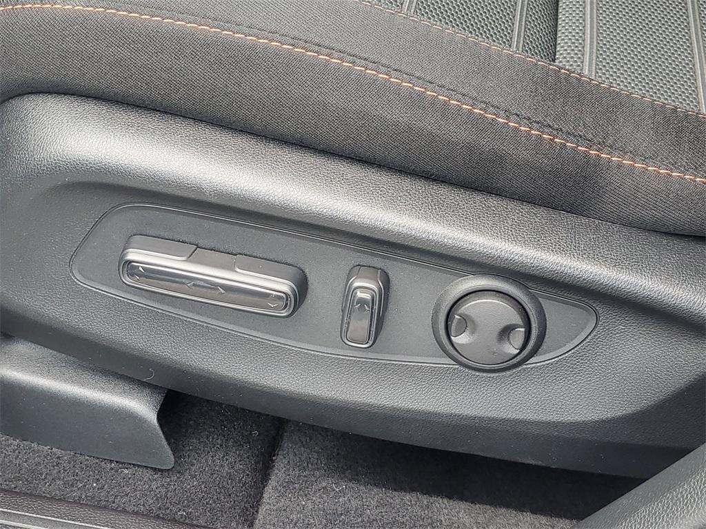 used 2025 Honda CR-V Hybrid car, priced at $36,800