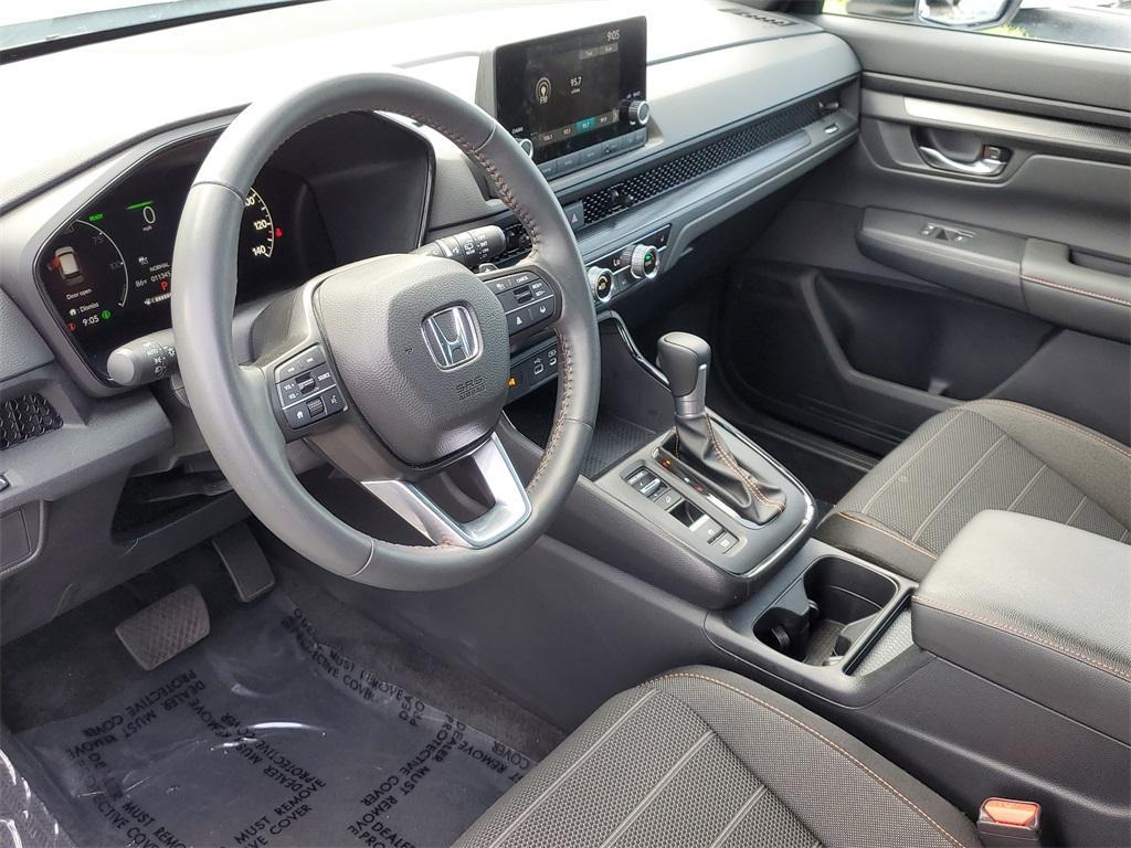 used 2025 Honda CR-V Hybrid car, priced at $36,800