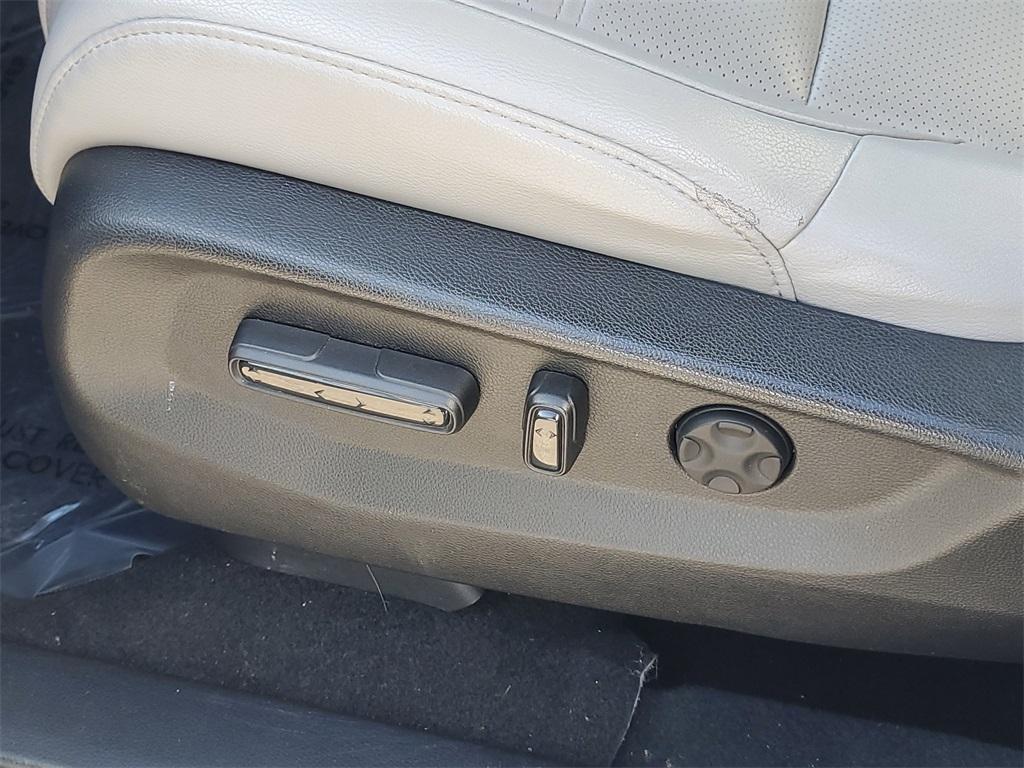 used 2022 Honda CR-V car, priced at $26,681