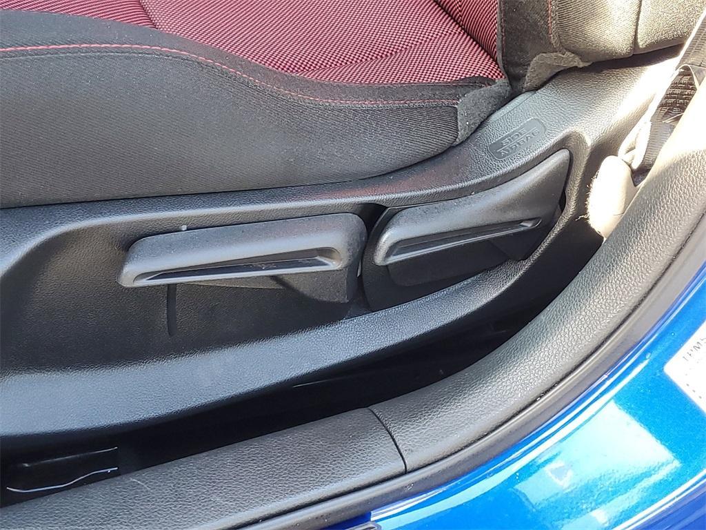 used 2022 Honda Civic Si car, priced at $28,357