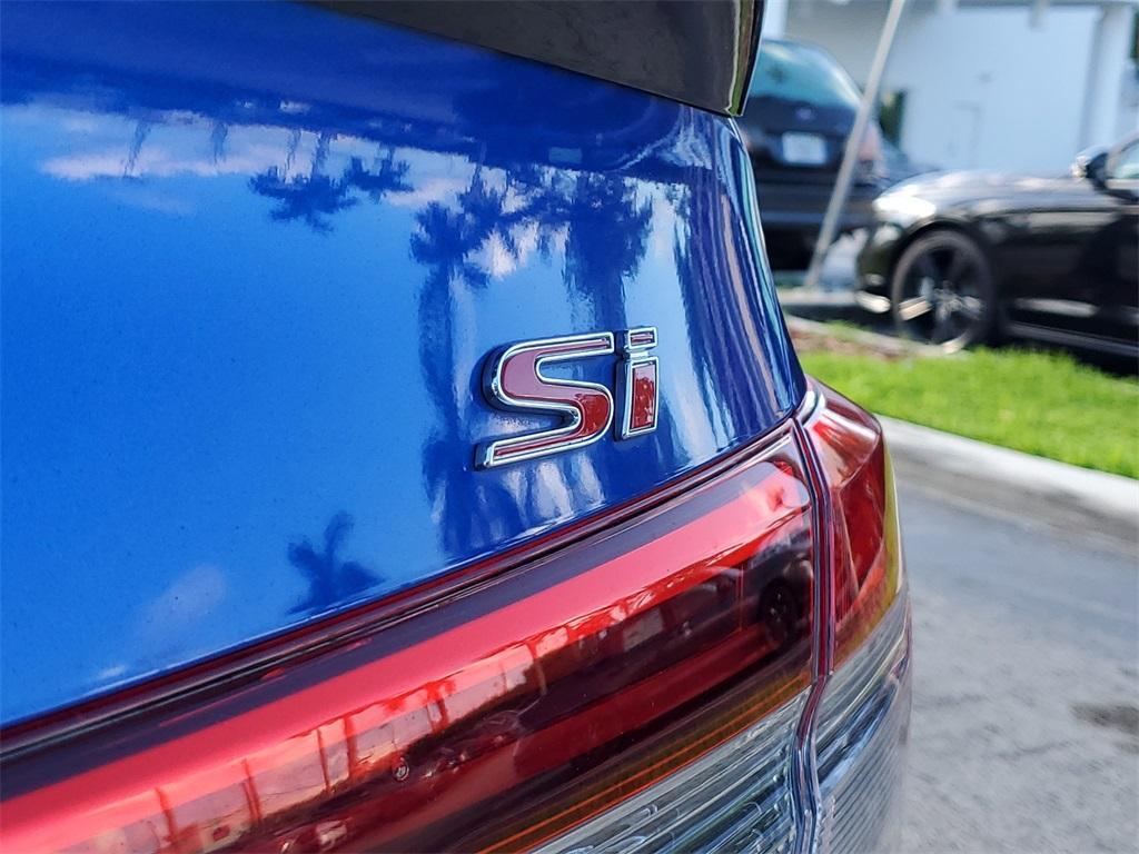 used 2022 Honda Civic Si car, priced at $28,357