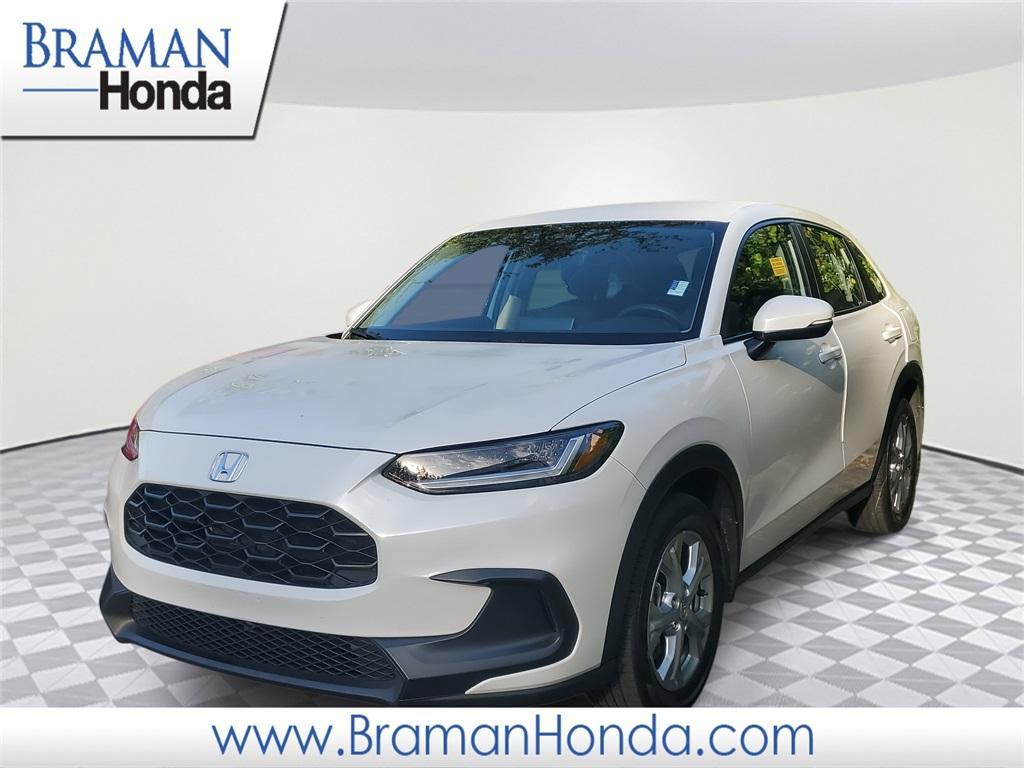 used 2025 Honda HR-V car, priced at $25,887