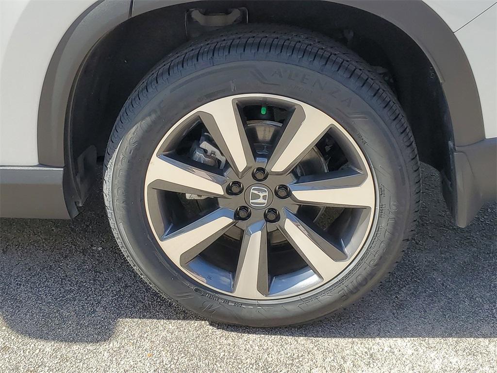 used 2023 Honda Pilot car, priced at $40,989