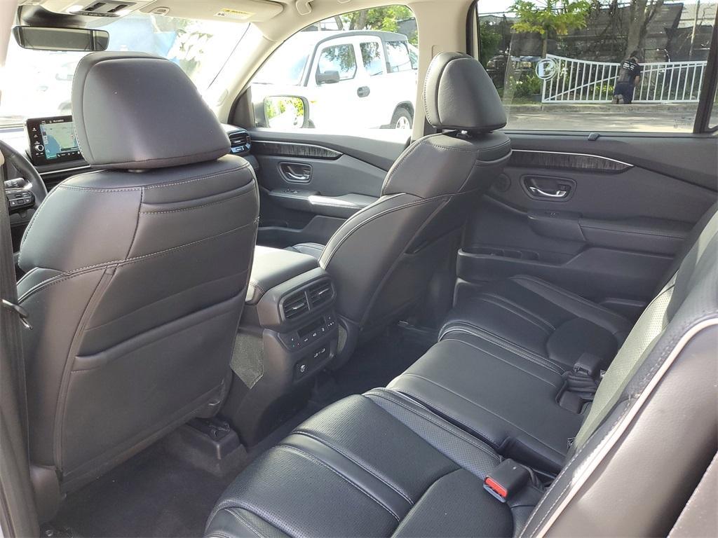 used 2023 Honda Pilot car, priced at $40,989