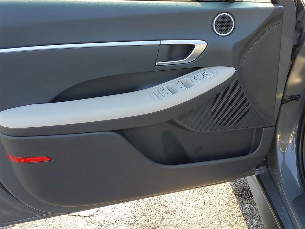 used 2023 Hyundai Sonata car, priced at $21,888