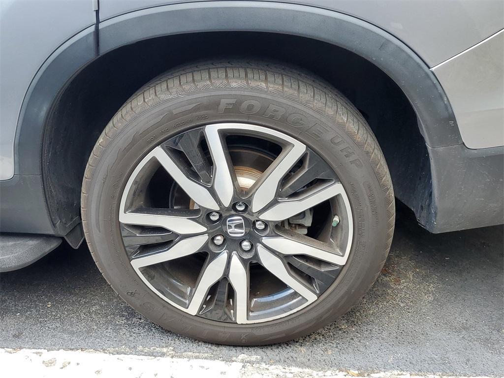 used 2021 Honda Pilot car, priced at $28,998