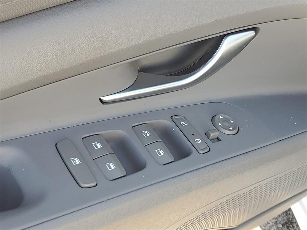 used 2021 Hyundai Elantra car, priced at $17,876