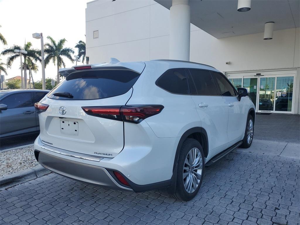 used 2024 Toyota Highlander car, priced at $46,626