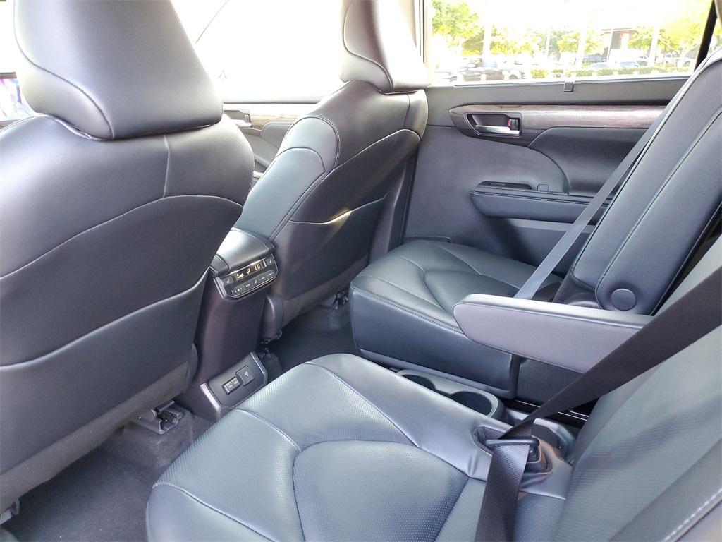 used 2024 Toyota Highlander car, priced at $47,560