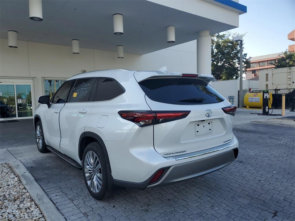 used 2024 Toyota Highlander car, priced at $46,626