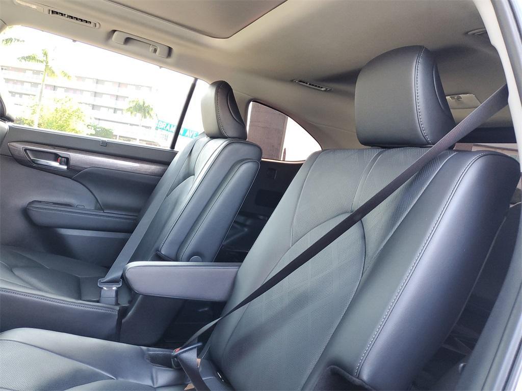 used 2024 Toyota Highlander car, priced at $47,560