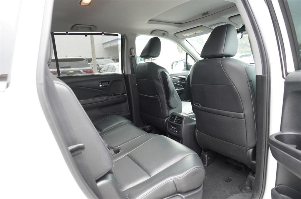 used 2021 Honda Pilot car, priced at $26,997