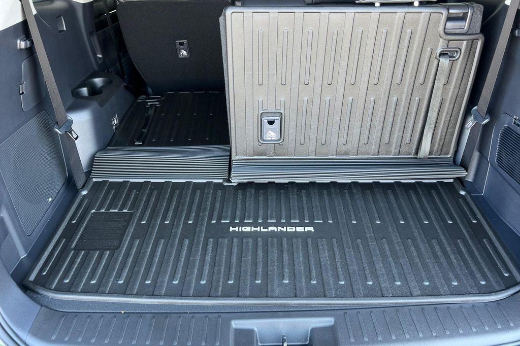 new 2025 Toyota Highlander car, priced at $51,573