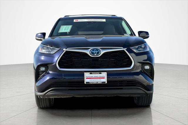 used 2022 Toyota Highlander Hybrid car, priced at $36,593