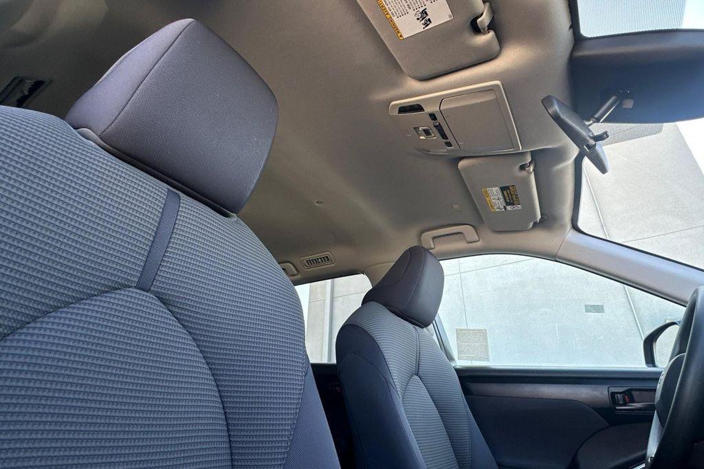 used 2021 Toyota Highlander car, priced at $24,894