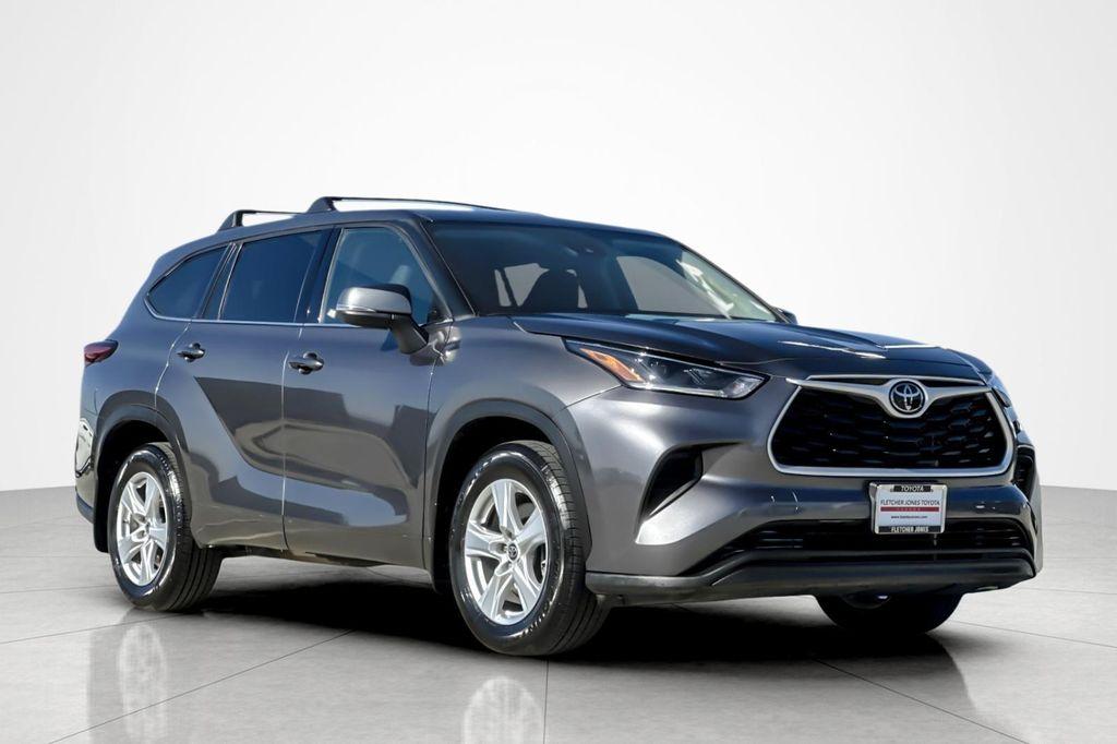 used 2021 Toyota Highlander car, priced at $24,894