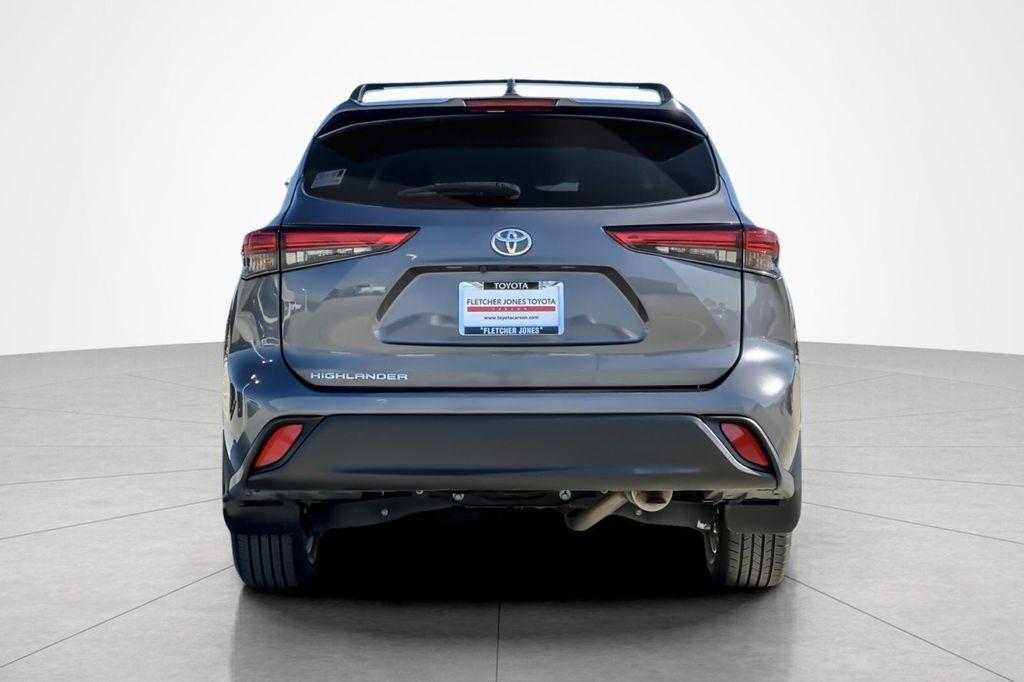 used 2021 Toyota Highlander car, priced at $24,894
