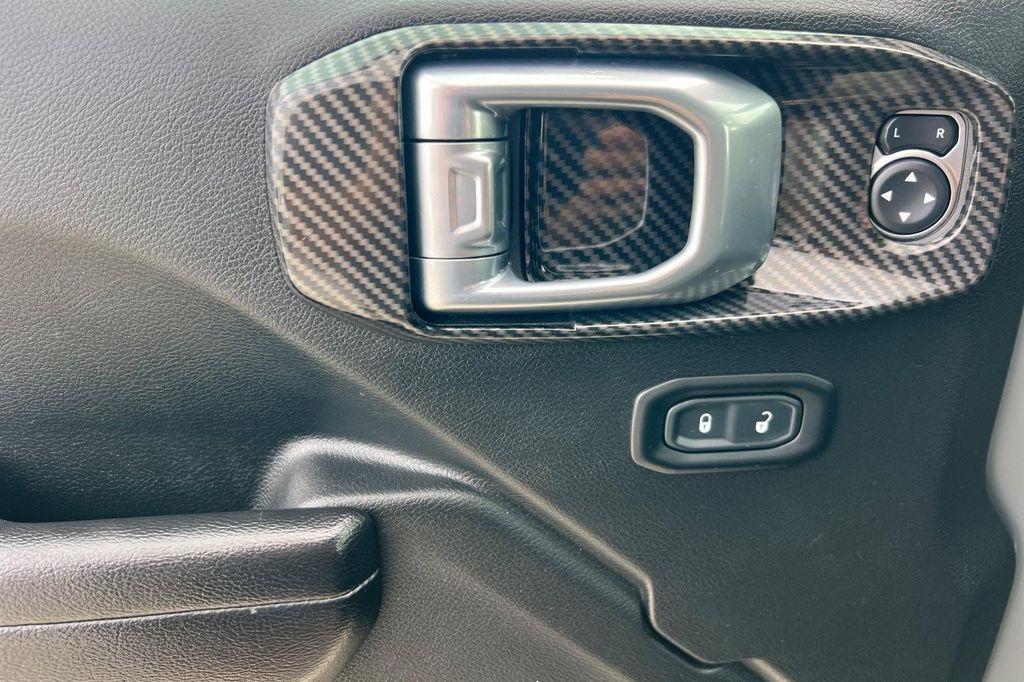 used 2021 Jeep Gladiator car, priced at $30,893