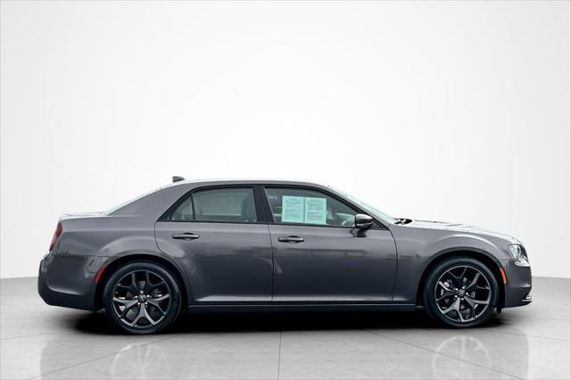 used 2022 Chrysler 300 car, priced at $20,991