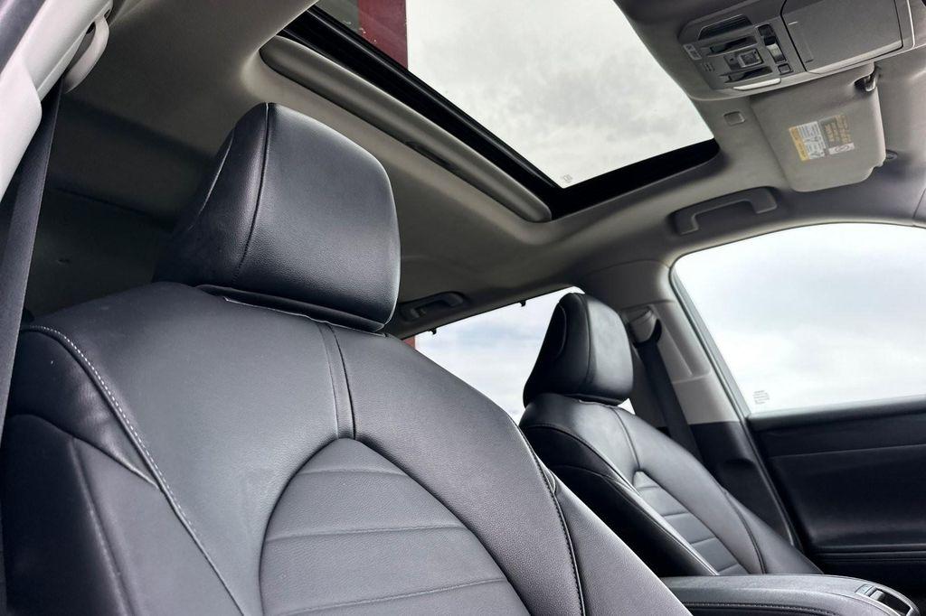used 2022 Toyota Highlander car, priced at $31,494