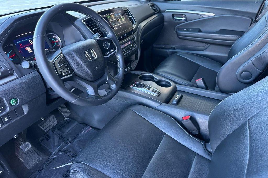 used 2022 Honda Pilot car, priced at $25,593
