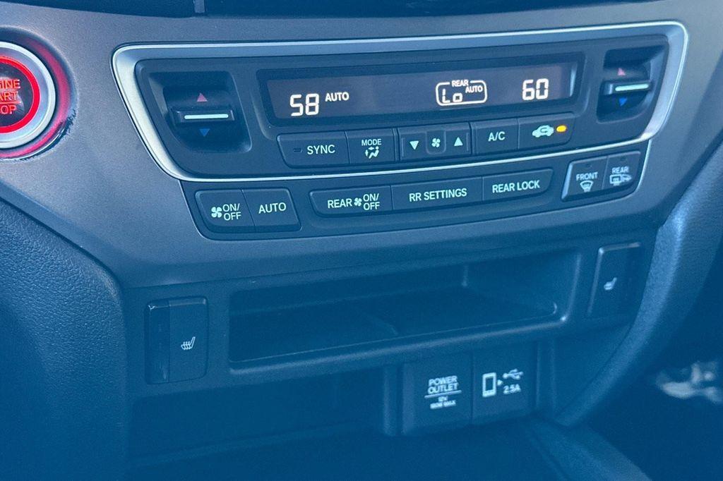 used 2022 Honda Pilot car, priced at $25,593