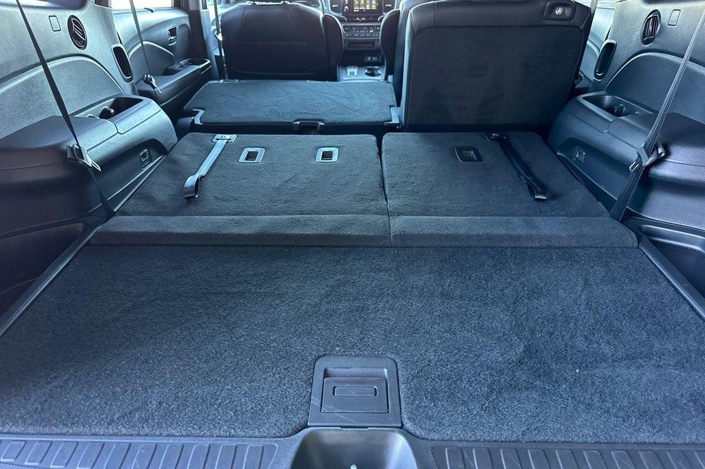 used 2022 Honda Pilot car, priced at $25,593