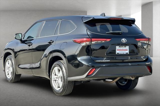 used 2023 Toyota Highlander car, priced at $29,992