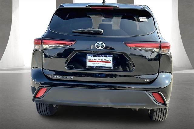 used 2023 Toyota Highlander car, priced at $29,992