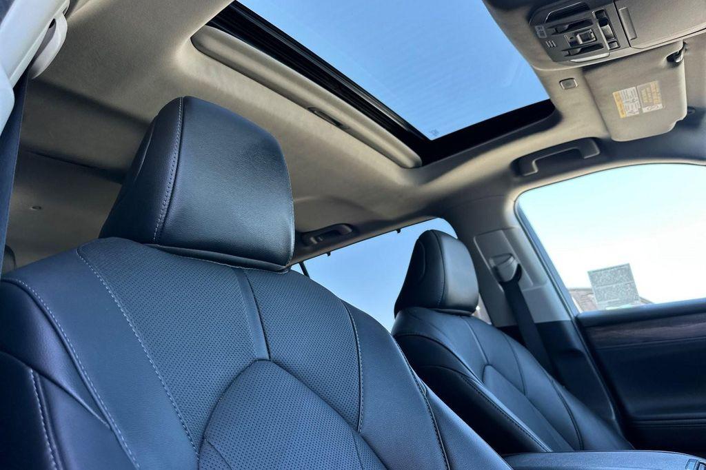 used 2023 Toyota Highlander car, priced at $38,893