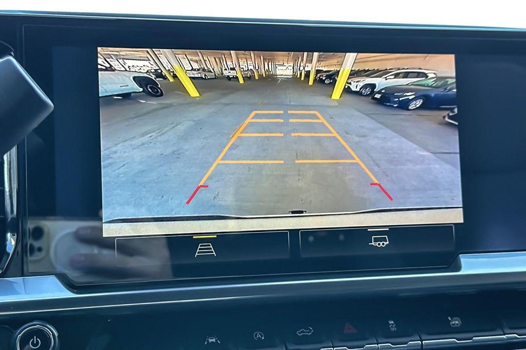 used 2023 Chevrolet Silverado 1500 car, priced at $37,994