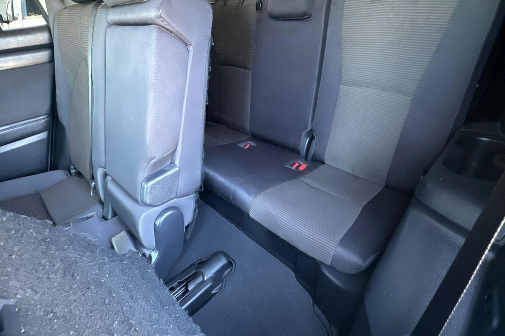 used 2022 Toyota Highlander car, priced at $29,993