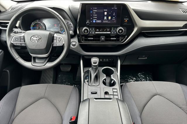 used 2023 Toyota Highlander Hybrid car, priced at $40,994