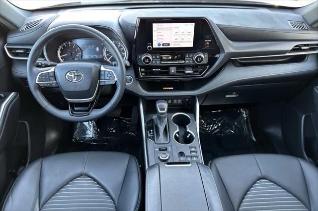 used 2024 Toyota Highlander car, priced at $38,991