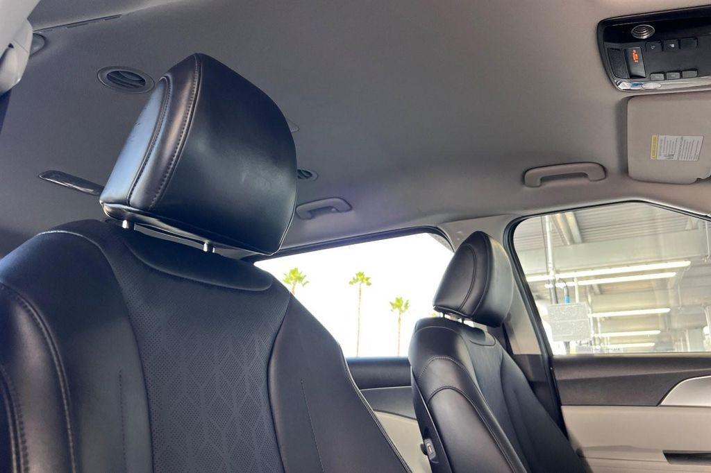used 2022 Kia Carnival car, priced at $27,492