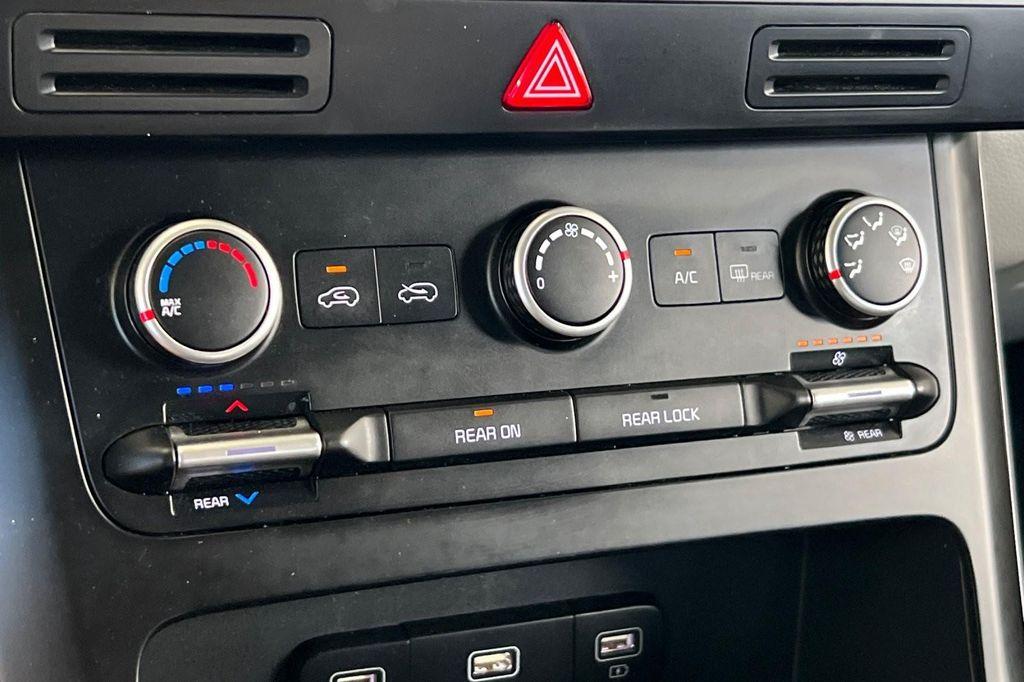 used 2022 Kia Carnival car, priced at $27,492