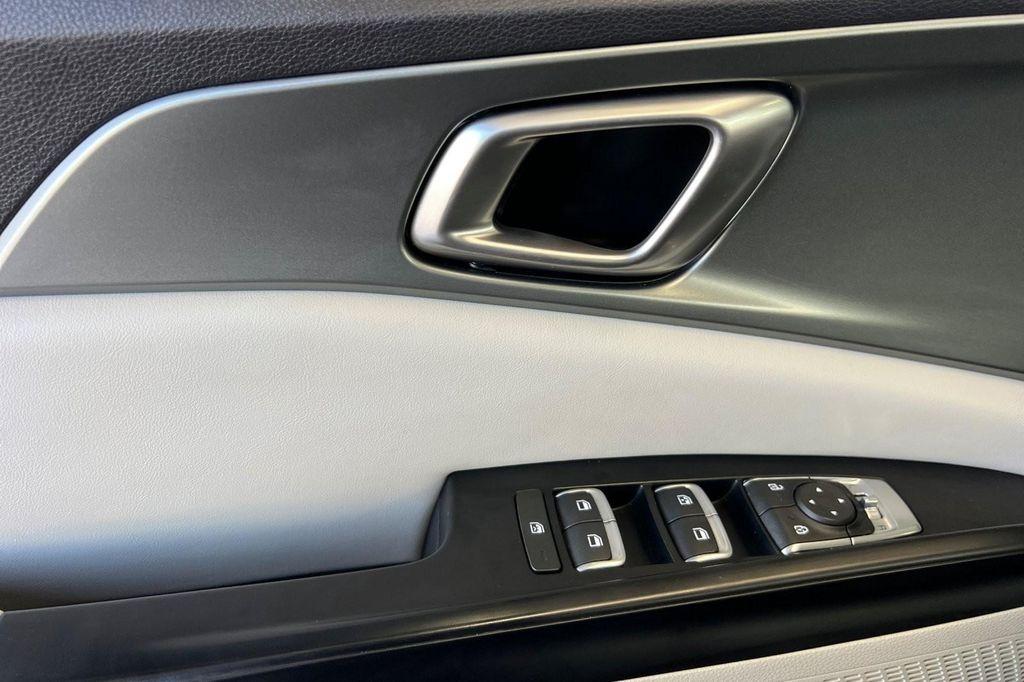 used 2022 Kia Carnival car, priced at $27,492