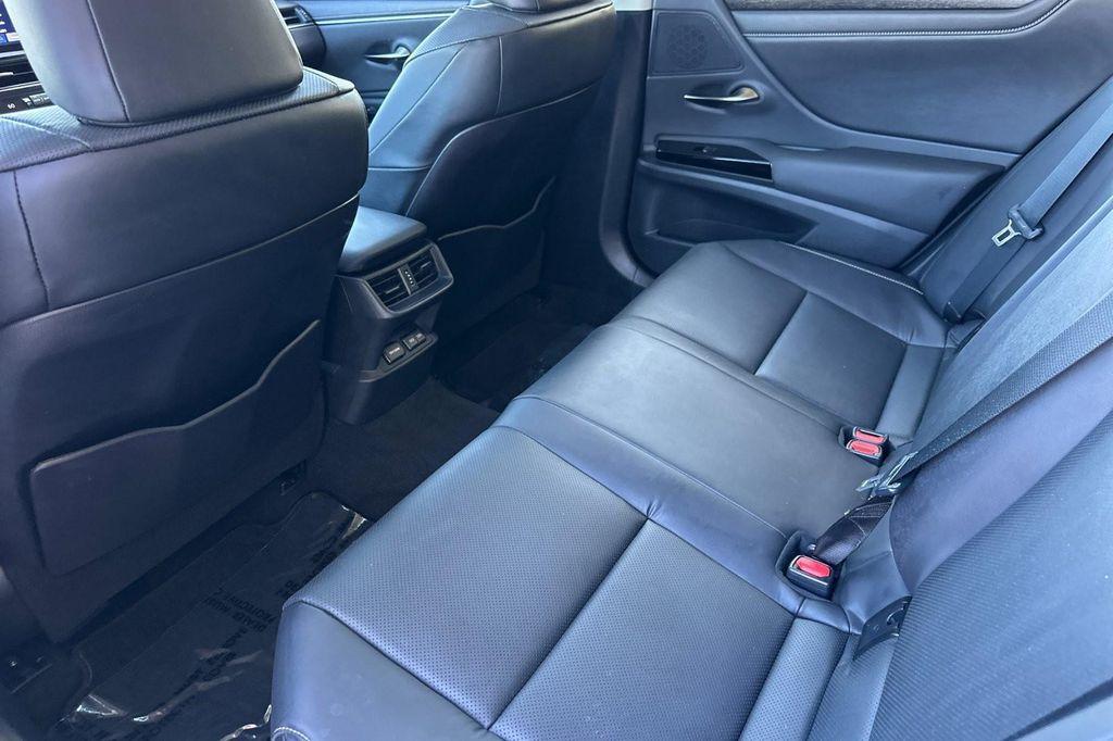 used 2023 Lexus ES 300h car, priced at $35,992