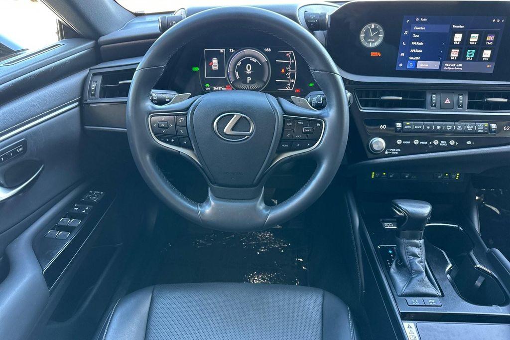 used 2023 Lexus ES 300h car, priced at $35,992