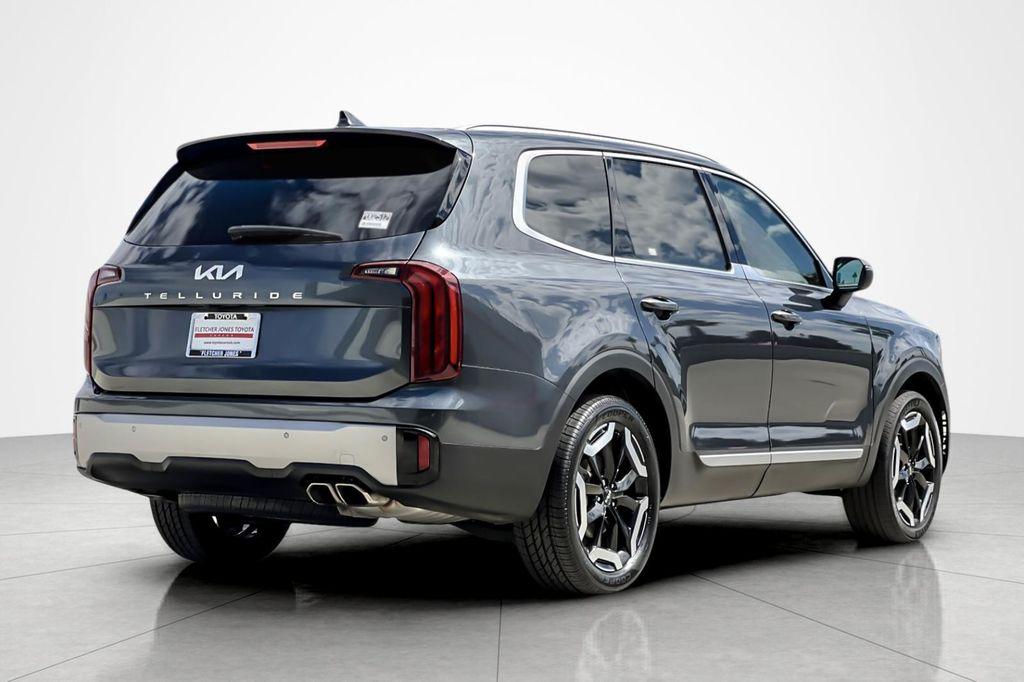 used 2023 Kia Telluride car, priced at $33,494